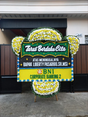 Papan Bunga Duka di Cikeusi