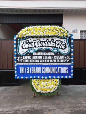 Papan Bunga Duka di Cikeusi